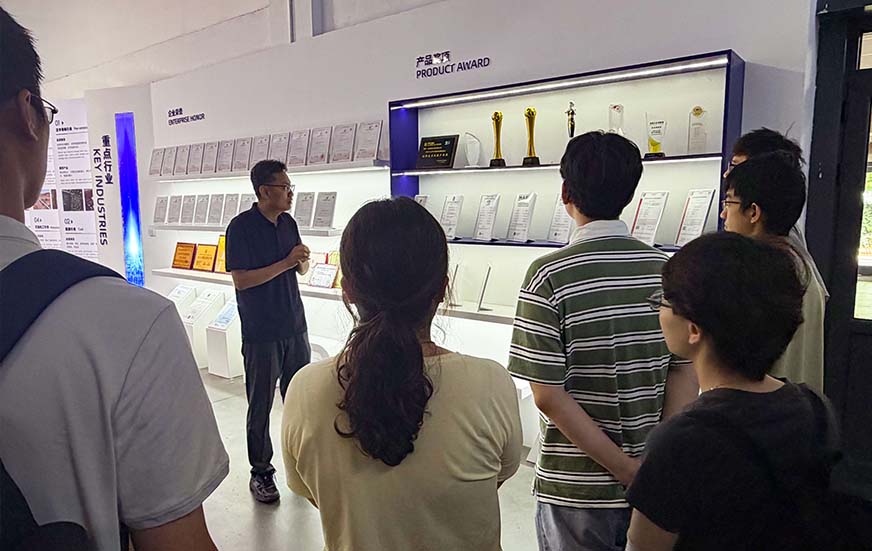 产学研赋能新发展|清华大学博士实践团一行 参观锐达工业集团1 产学研赋能新发展|清华大学博士实践团一行 参观锐达工业集团1